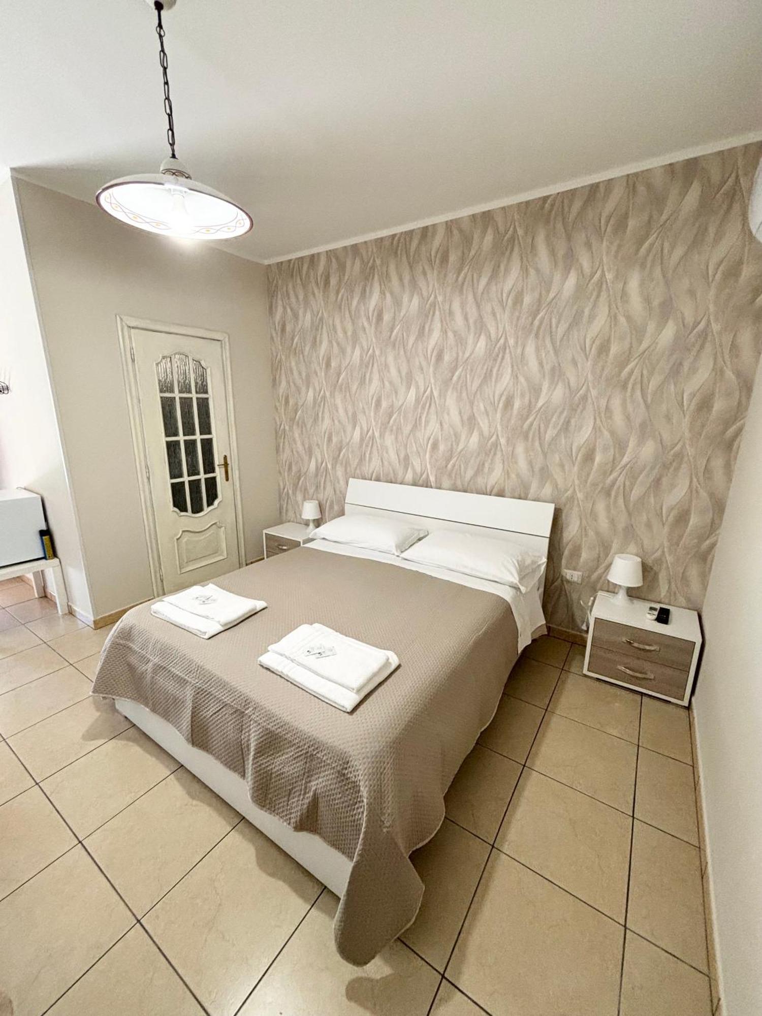 Rooms & Restaurant Il Castagneto Campagna Zewnętrze zdjęcie